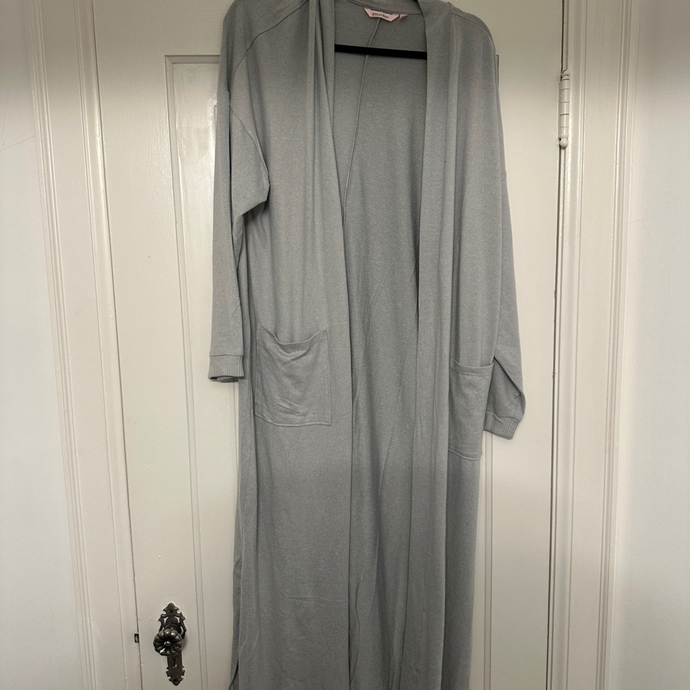 La Vie En Rose Light Gray Cardigan